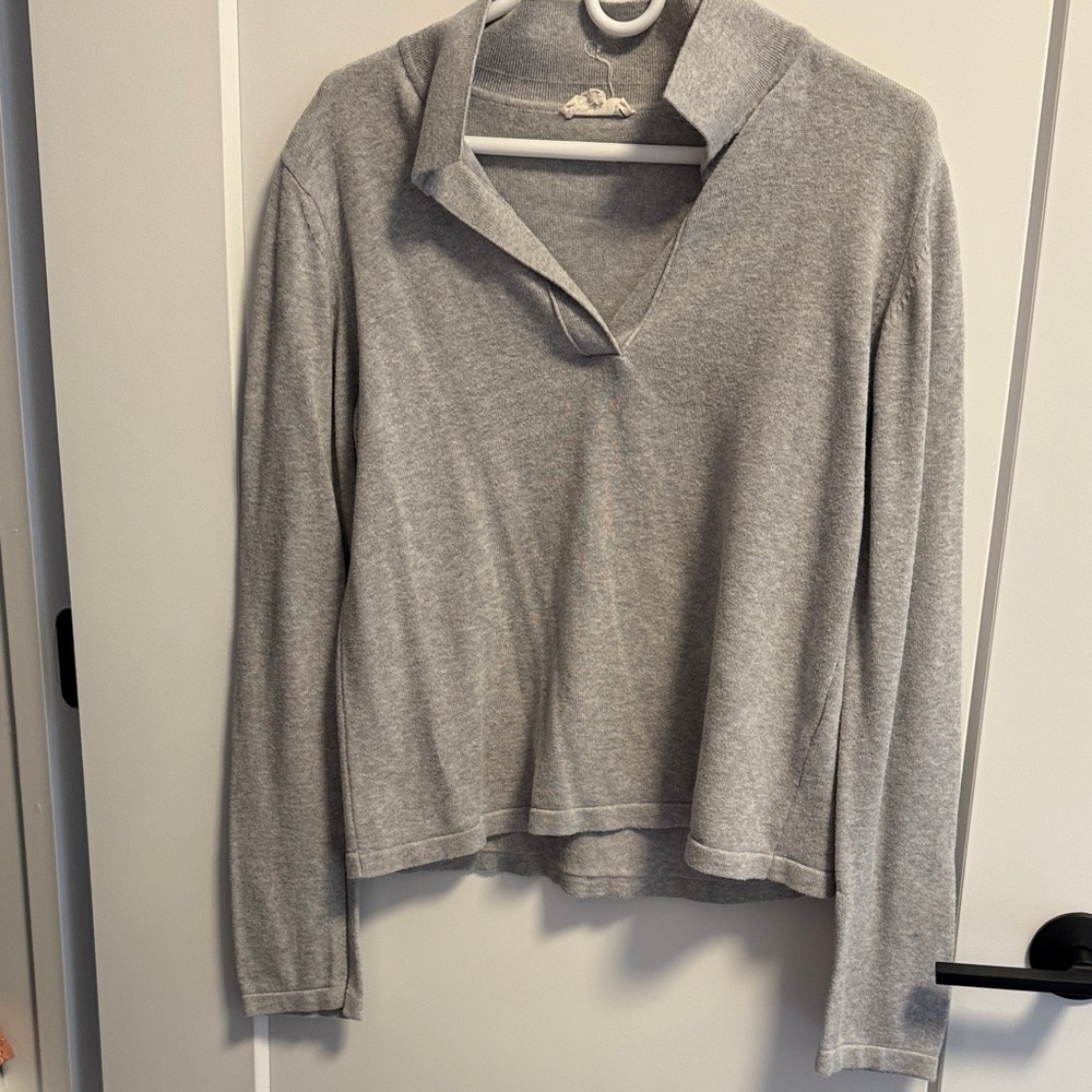 Djerf Avenue Small - Gray Long Sleeve Collared Top